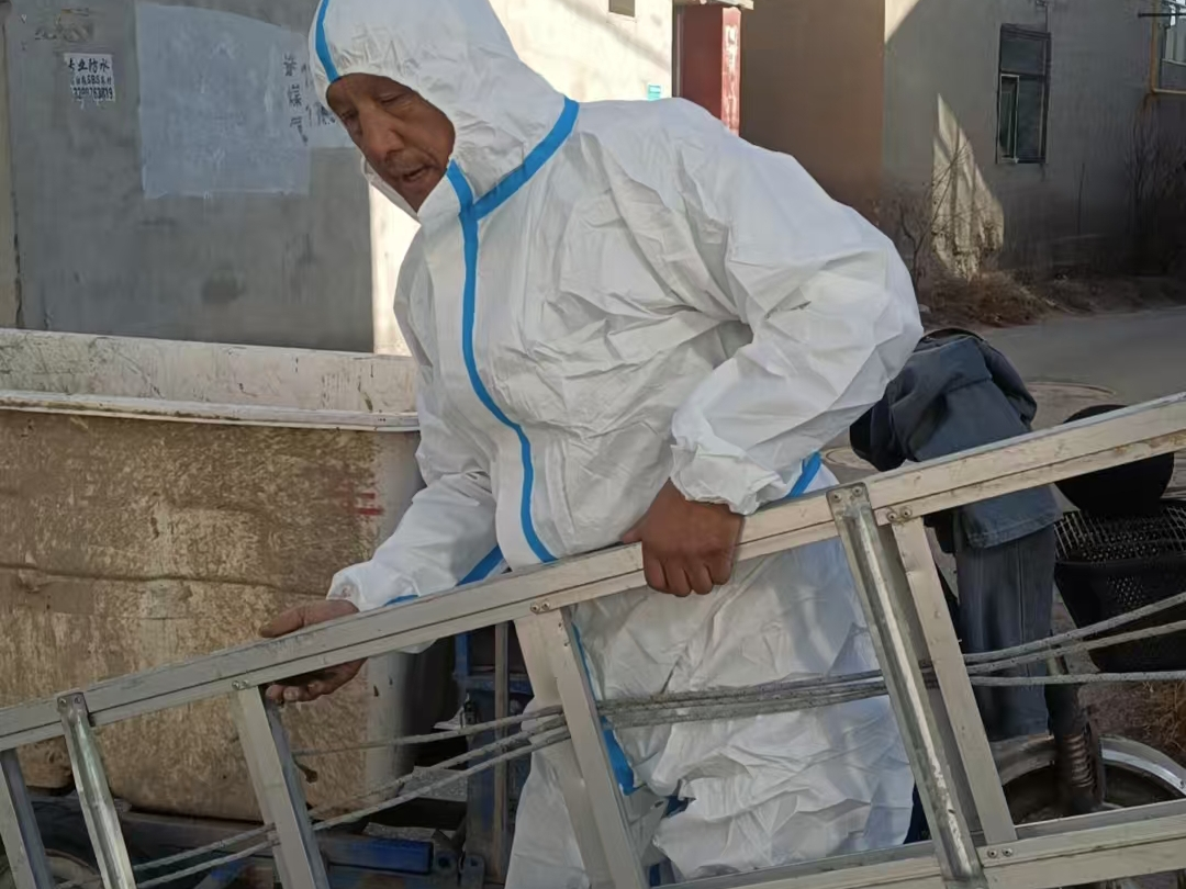 西宁城北晋家湾村：疏通下水管道   解民忧暖民心